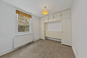 Bedroom- click for photo gallery